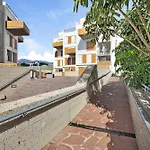 Edificio Martines * El Médano